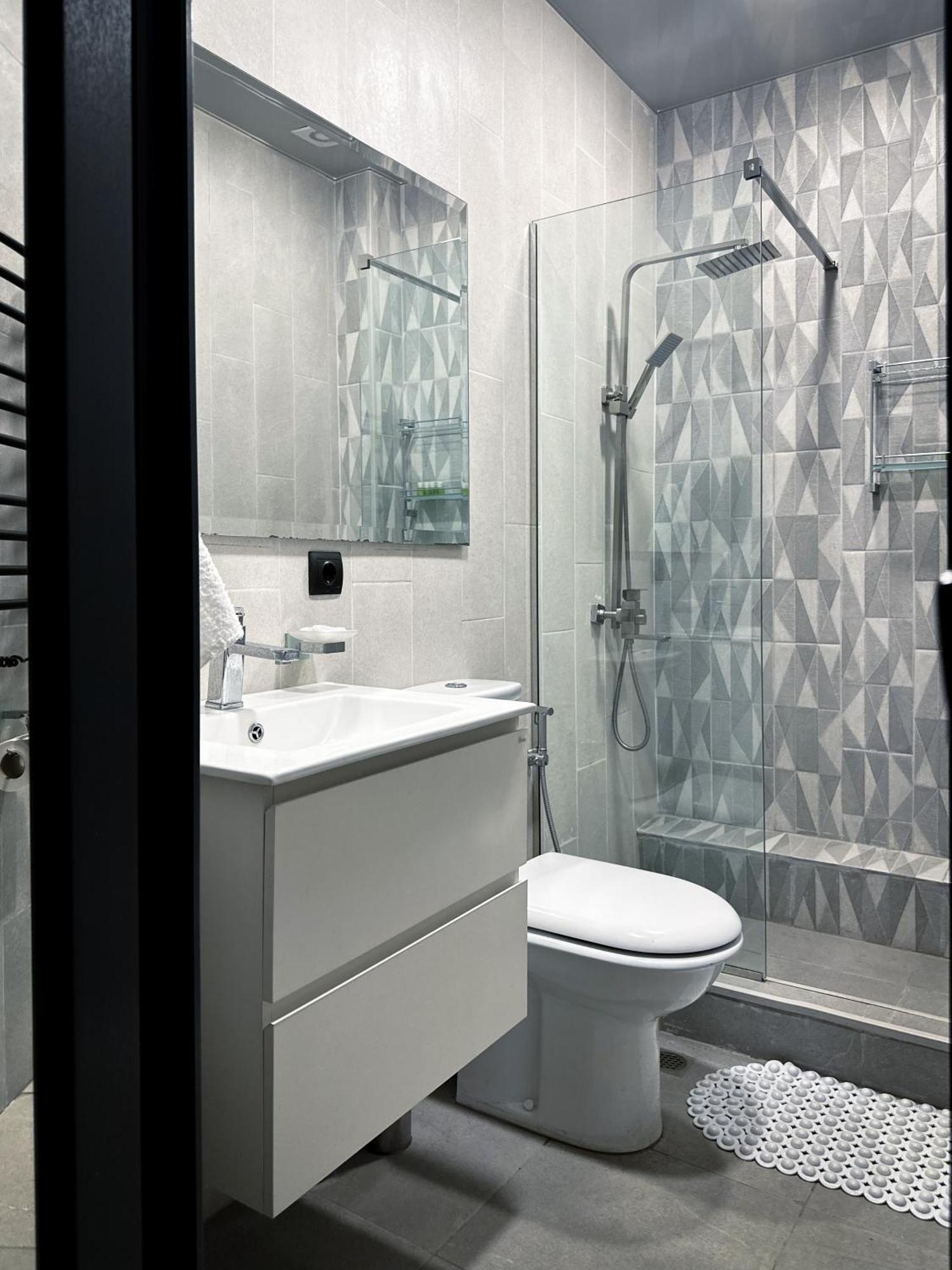 Tiroents Hotel Gyumri ภายนอก รูปภาพ