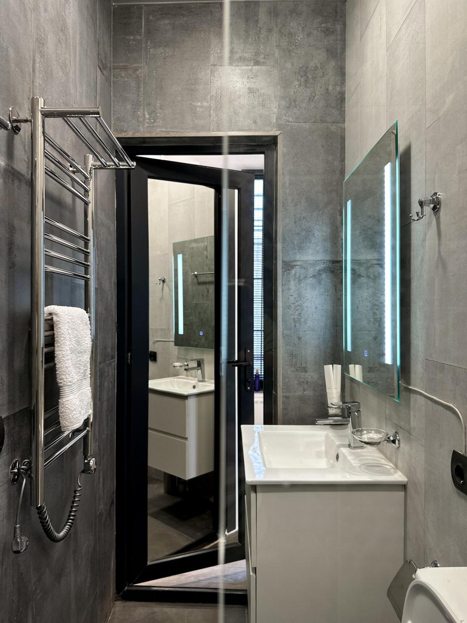 Tiroents Hotel Gyumri ภายนอก รูปภาพ